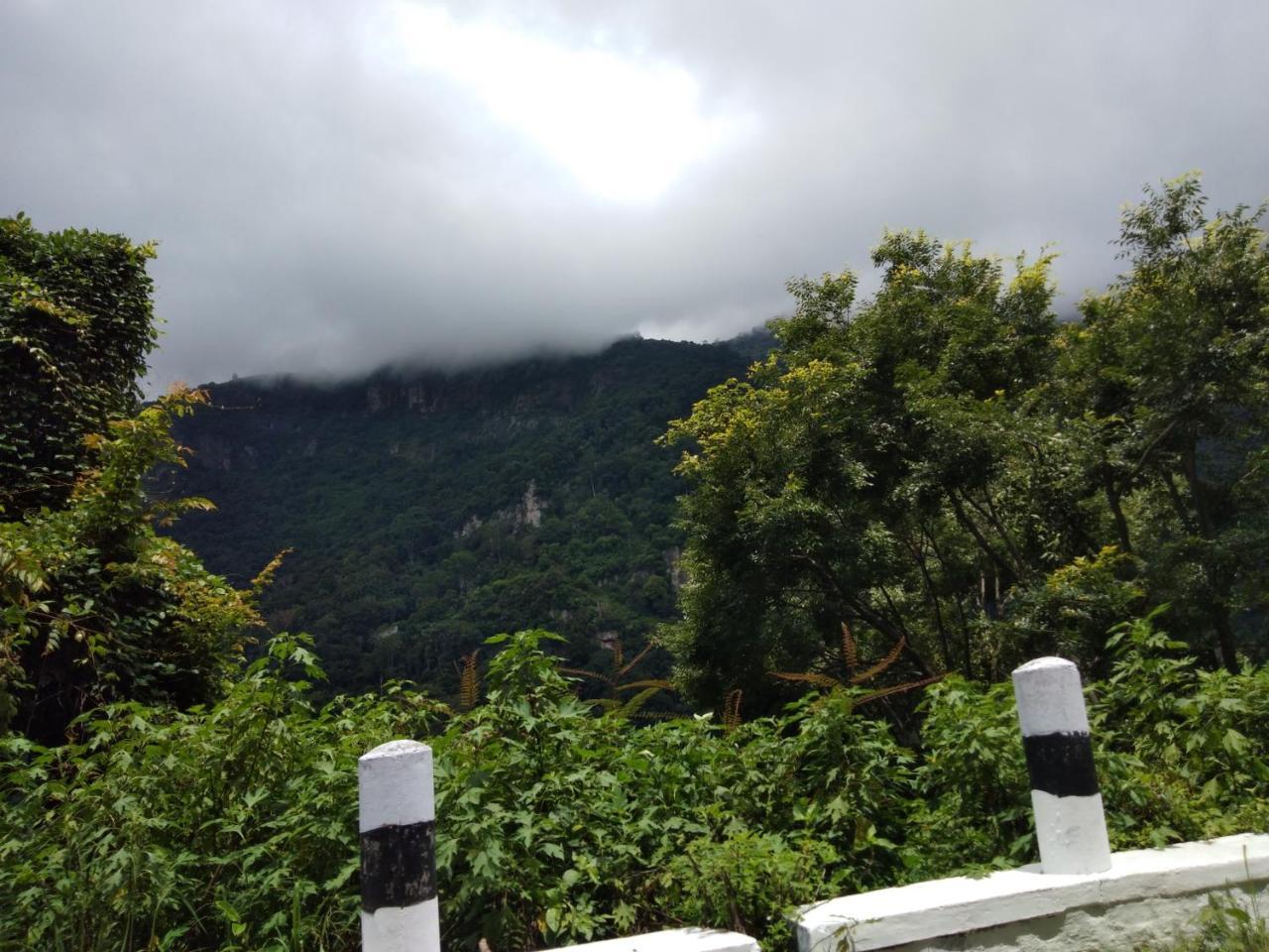 Drizzle Drop Inn Ooty Eksteriør bilde