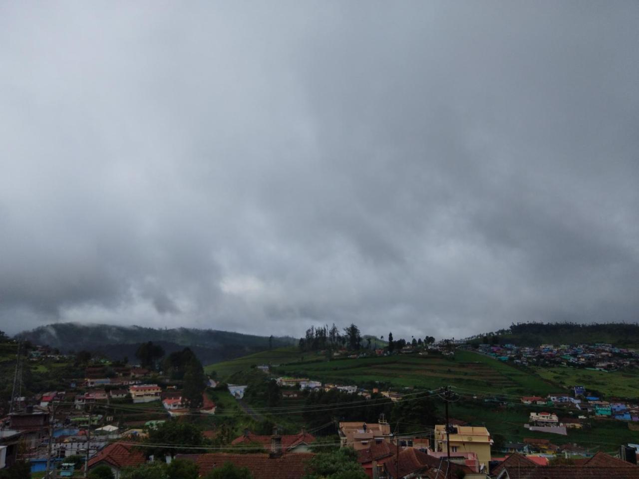 Drizzle Drop Inn Ooty Eksteriør bilde
